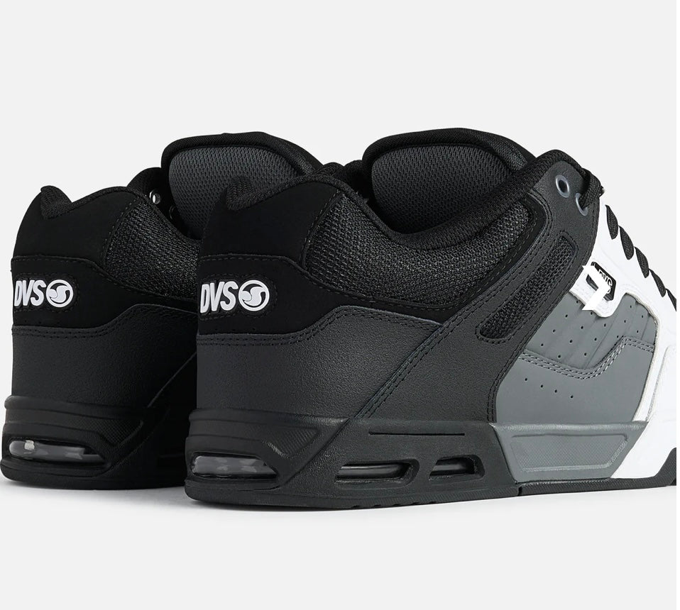 chaussures DVS Enduro Heir - Black/Black/Leather - men´s