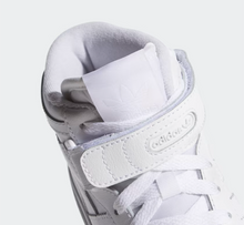 Load image into Gallery viewer, Adidas Forum Mid Shoe
