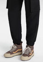 Load image into Gallery viewer, UA Vans Sk8-Hi Waterproof Insulated Shoe