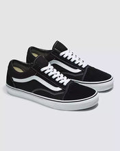 Load image into Gallery viewer, Vans UA Old Skool Shoes