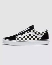 Load image into Gallery viewer, Vans UA Old Skool Shoes