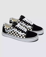Load image into Gallery viewer, Vans UA Old Skool Shoes