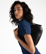 Load image into Gallery viewer, Matt & Nat Mari Theme Shoulder Bag