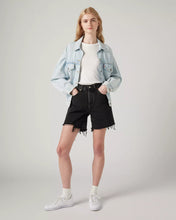 Load image into Gallery viewer, Levi 501 Mid Thigh Women's Shorts