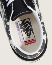Load image into Gallery viewer, Vans Skate Old Skool Shoes