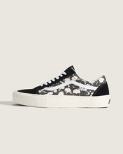 Load image into Gallery viewer, Vans Skate Old Skool Shoes