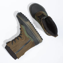 Load image into Gallery viewer, Vans Standard Zip Snow MTE