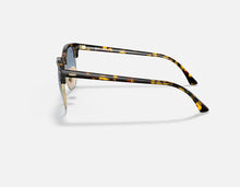 Load image into Gallery viewer, Ray Bans RB 3016 Clubmaster