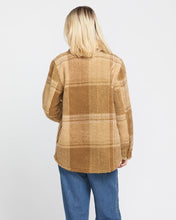 Load image into Gallery viewer, Volcom Women’s Silent Sherpa Jacket