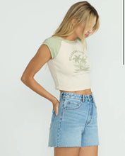 Load image into Gallery viewer, Billabong Women&#39;s Paradise Raglan Short Sleeve Knit