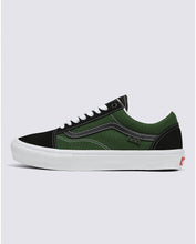 Load image into Gallery viewer, Vans Skate Old Skool Shoes