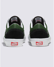 Load image into Gallery viewer, Vans Skate Old Skool Shoes