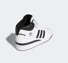 Load image into Gallery viewer, Adidas Forum Mid Shoe