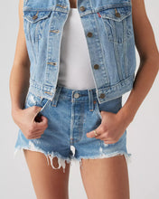 Load image into Gallery viewer, Levi Women&#39;s 501 Original Fit High Rise Short