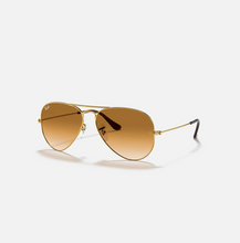 Load image into Gallery viewer, Ray Ban RB 3025 Aviators