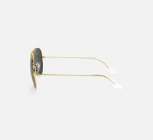 Load image into Gallery viewer, Ray Ban RB 3025 Aviators
