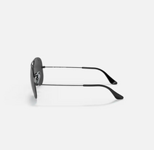 Load image into Gallery viewer, Ray Ban RB 3025 Aviators