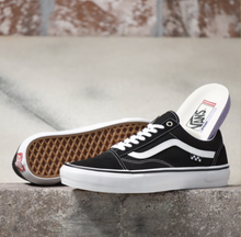 Load image into Gallery viewer, Vans Skate Old Skool Series Shoes